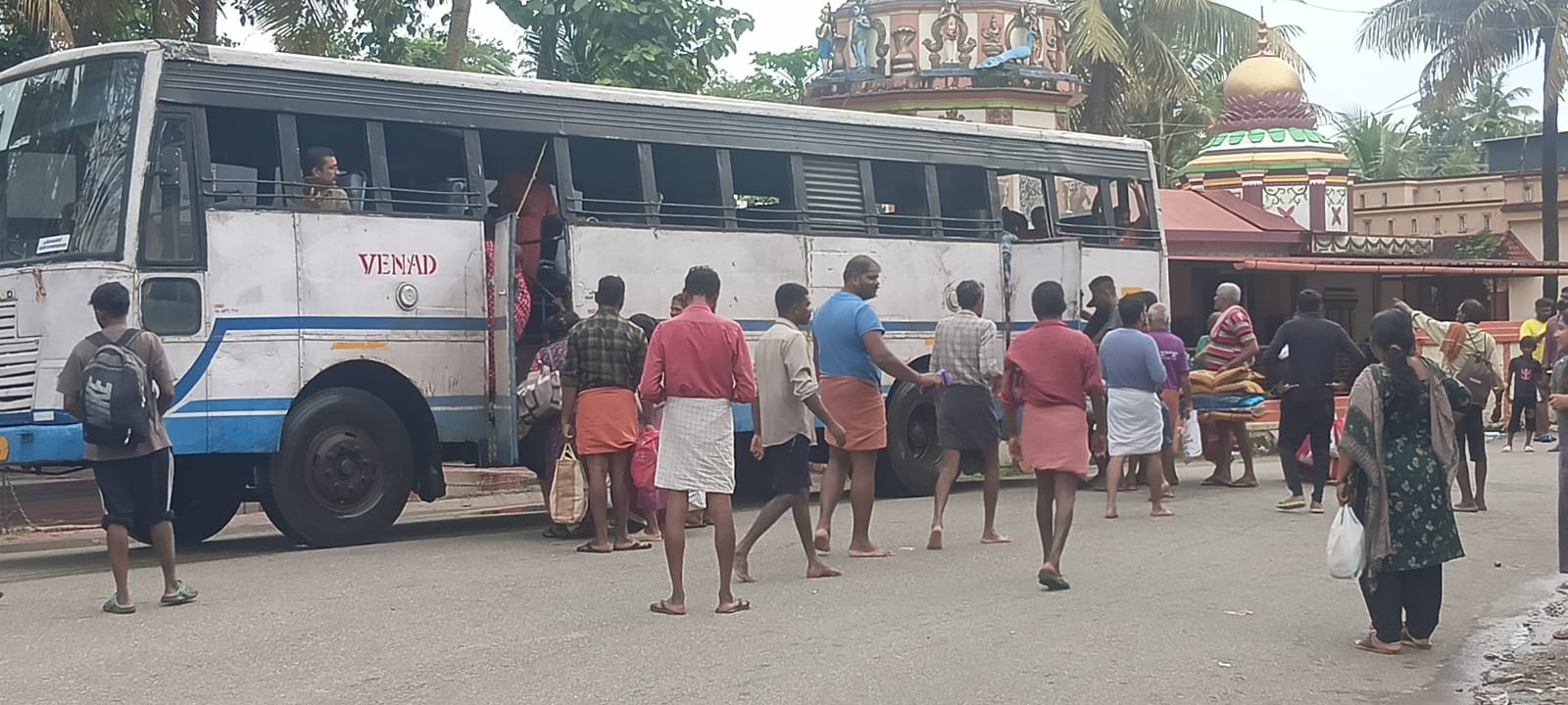 ചെങ്ങന്നൂർ മണ്ഡലത്തിലെ തീരപ്രദേശങ്ങളിലും താഴ്ന്ന പ്രദേശങ്ങളിലും വെള്ളം 
